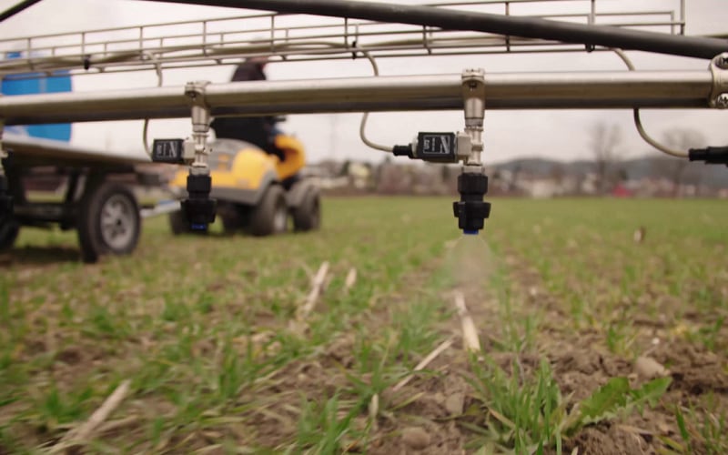5G enables precise spraying of herbicides
