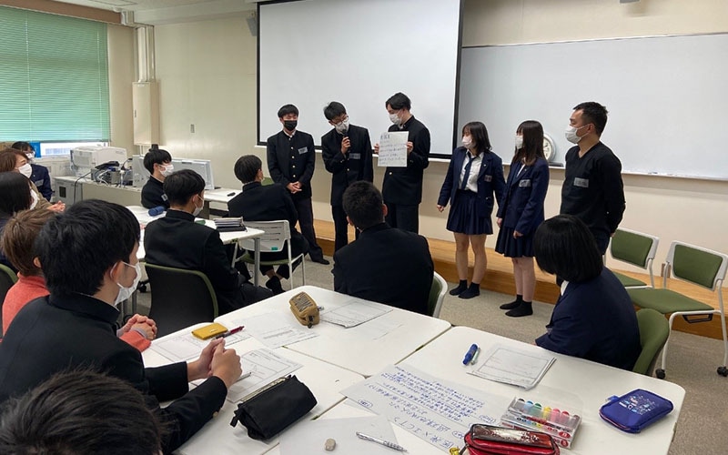 「未来の種JAPAN」プログラムにてー和歌山県立神島高等学校でのグループワークの様子