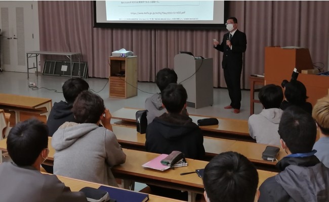 talks on sdgs for sutudents at musashi highschool